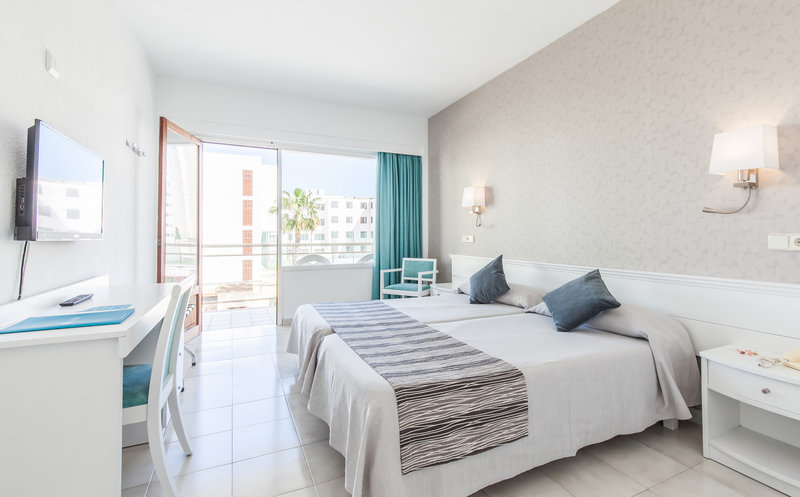 bluesea cala millor
