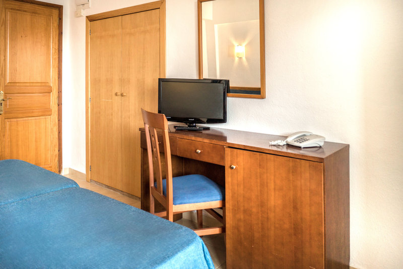 bluesea cala millor