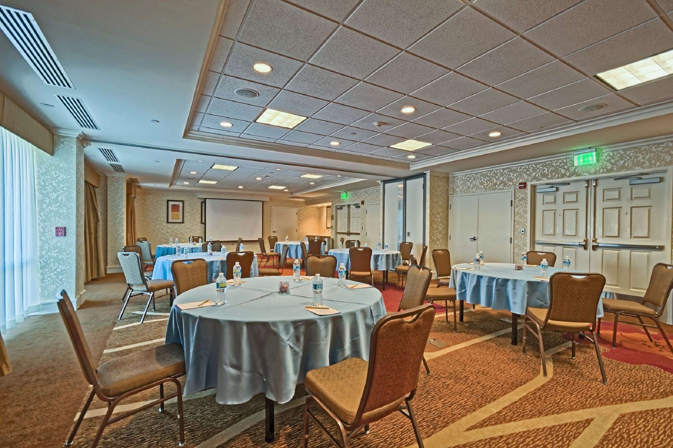 hilton garden inn mt laurel