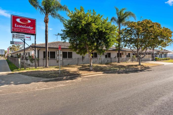 econo lodge moree spa motor inn