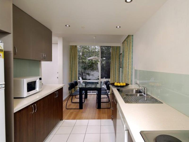 davis avenue apartments