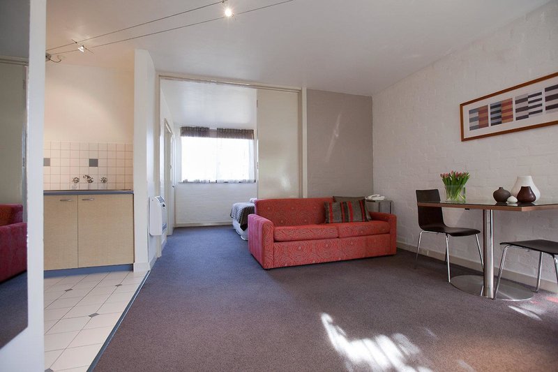 davis avenue apartments