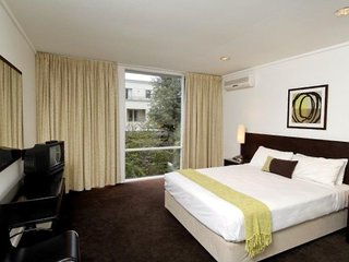 davis avenue apartments