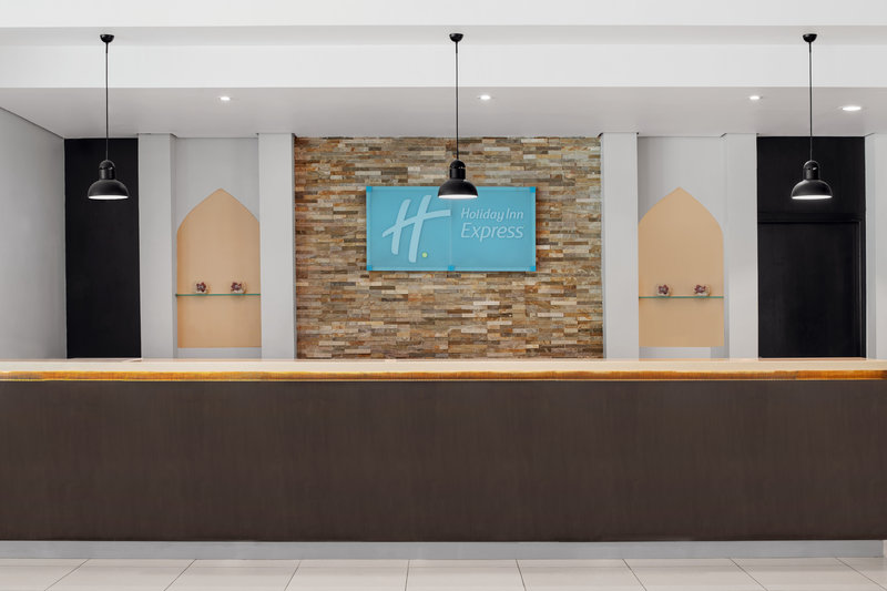 holiday inn express dubai internet city an ihg hotel