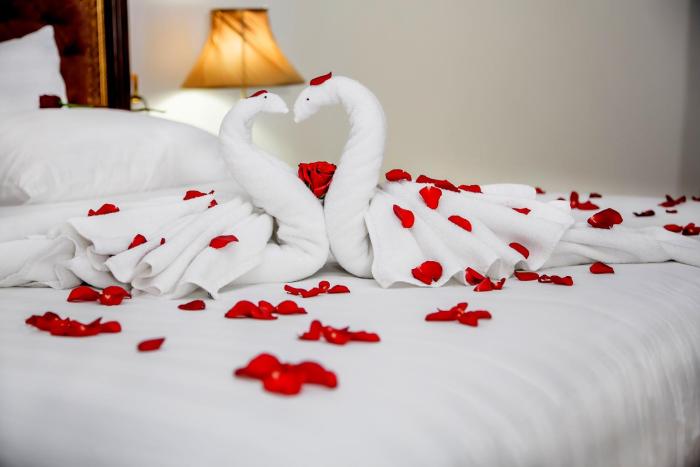 grand excelsior hotel bur dubai