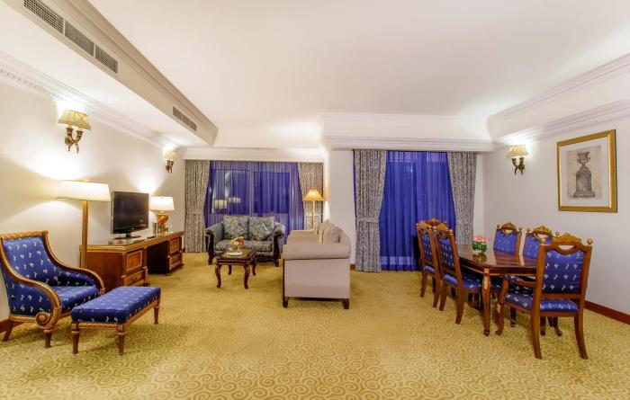 grand excelsior hotel bur dubai