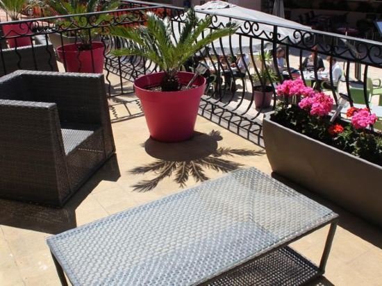 hotel la corniche dor mandelieu