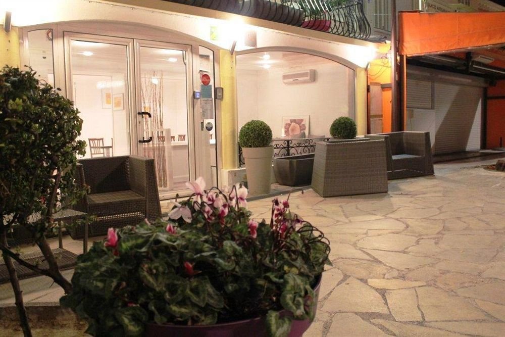 hotel la corniche dor mandelieu