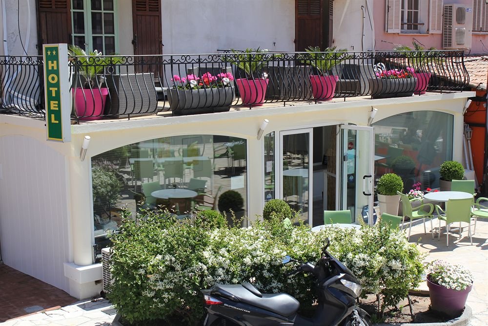 hotel la corniche dor mandelieu
