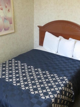 days inn by wyndham los angeles lax venicebch marina delray