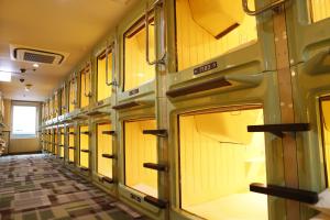 shinjuku kuyakusho mae capsule hotel