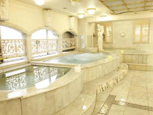 shinjuku kuyakusho mae capsule hotel