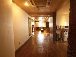 shinjuku kuyakusho mae capsule hotel