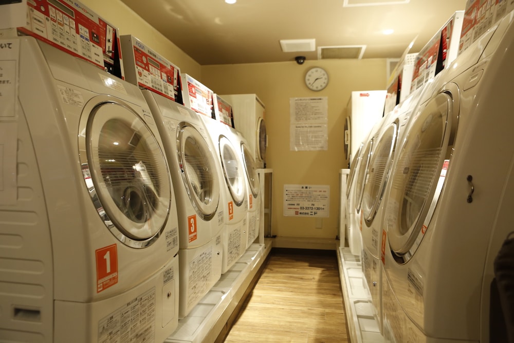 shinjuku kuyakusho mae capsule hotel