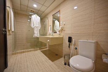 harbour suites hotel adults only