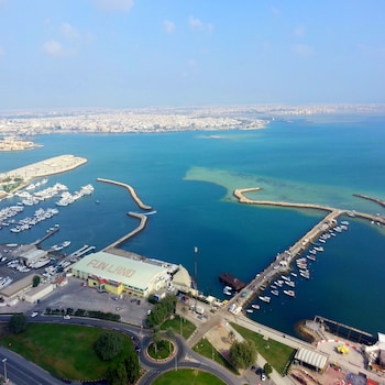 harbour suites hotel adults only