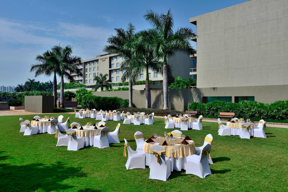 courtyard by marriott pune hinjewadi