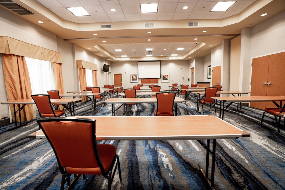 fairfield inn and suites kearney