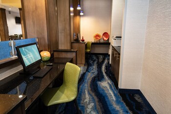 Fairfield Inn & Suites Kearney,Elm Creek>>Clay County,3 star