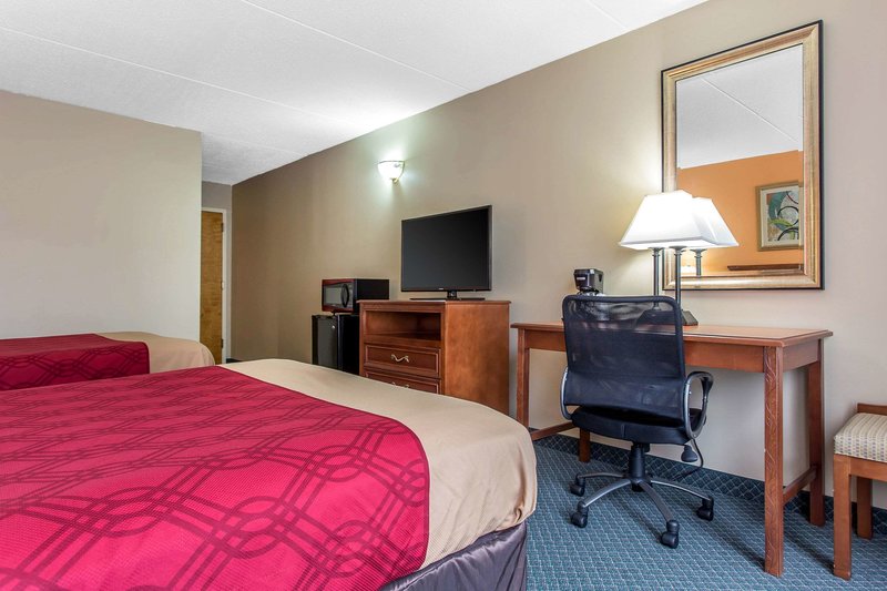 econo lodge southern pines