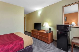 econo lodge southern pines
