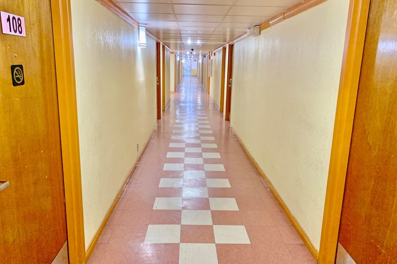 red carpet inn and suites lima