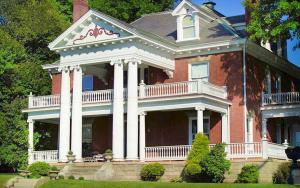 South Broadway Manor,Pennsylvania>>Greensburg,3 star