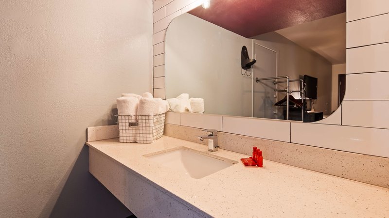 downtown phoenix hotel