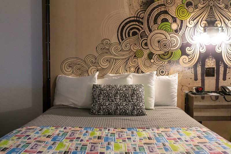 downtown phoenix hotel