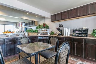 Studio 6  Suites Louisville, Ky - Airport Expo Center,Watterson Park>>Louisville,2 star
