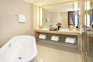 Ramada Plaza Lianyungang,Yancheng>>Lianyungang,5 star