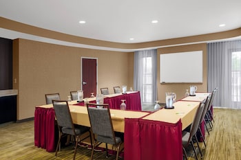Courtyard By Marriott Jacksonville I-295/East Beltway,Duval>>Arlington,3 star