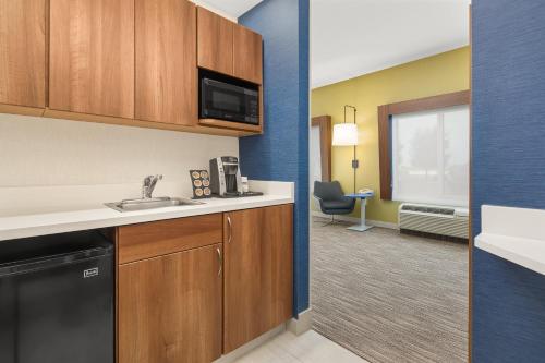 holiday inn express hotel sacramento airport natomas by ihg