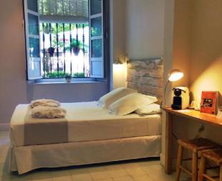 Hotel Boutique Elvira Plaza,Plaza De Dona Elvira, 5,4 star