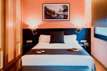 hotel font dargent pas de la casa