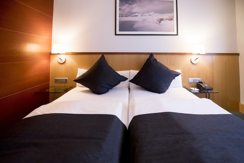 hotel font dargent pas de la casa