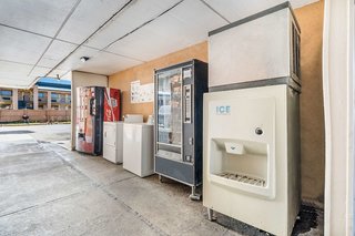 econo lodge inn and suites macon