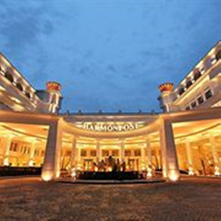 harmoni one convention hotel and service apartments