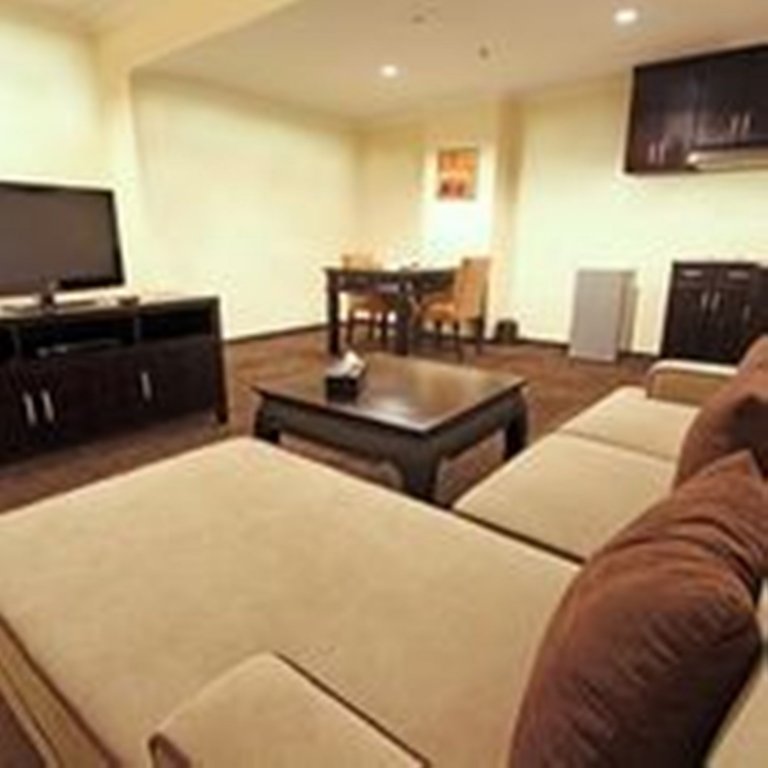 harmoni one convention hotel and service apartments