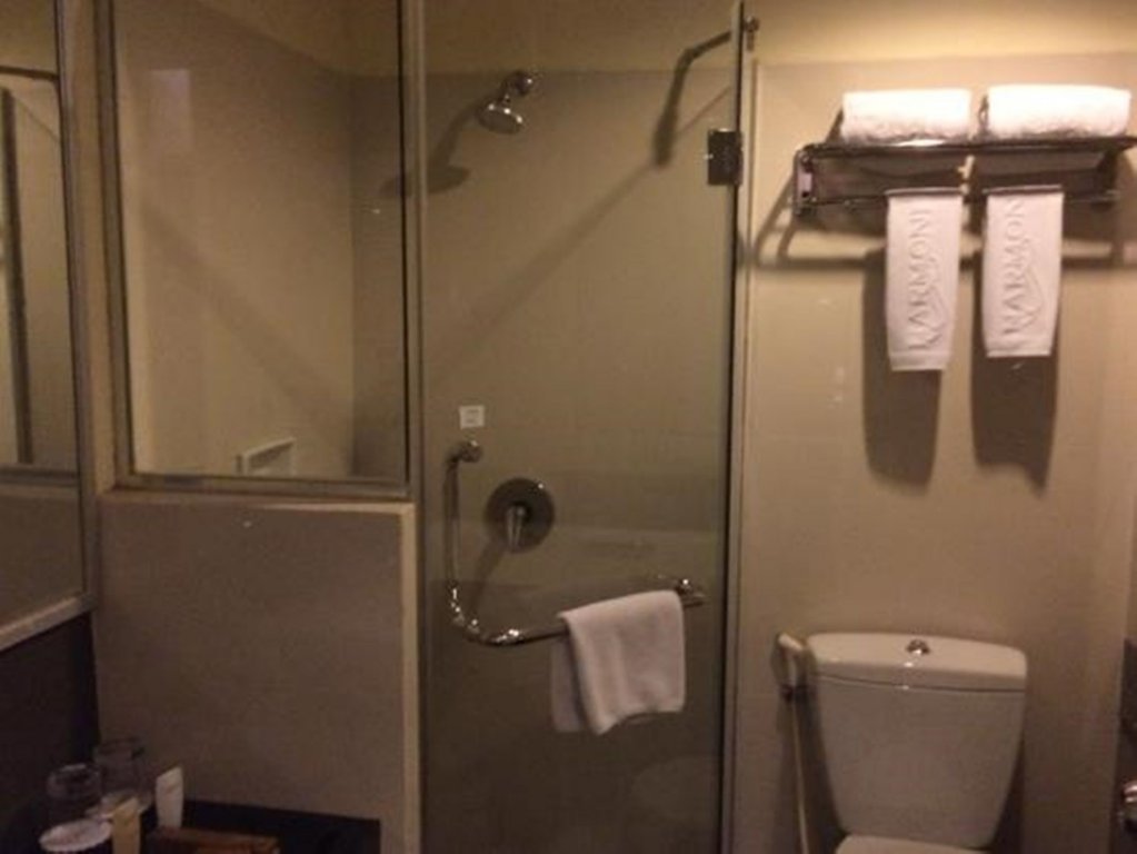 harmoni one convention hotel and service apartments