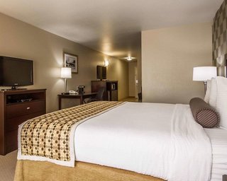 hotel med park ascend hotel collection