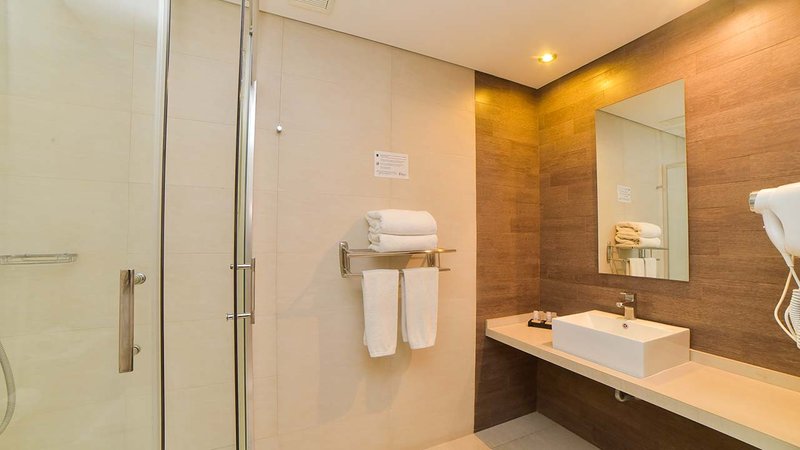 hotel plaza central canning