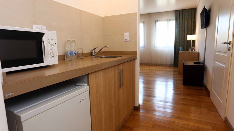 hotel plaza central canning