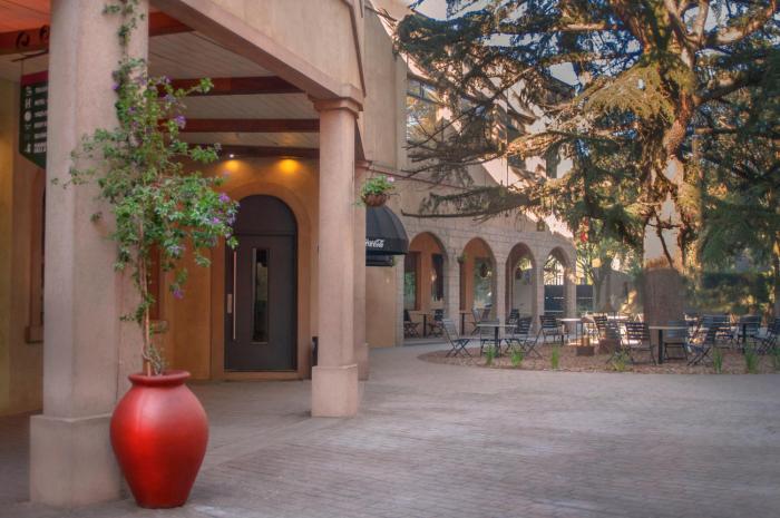 hotel plaza central canning