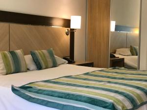 hotel plaza central canning