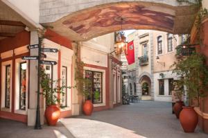 hotel plaza central canning