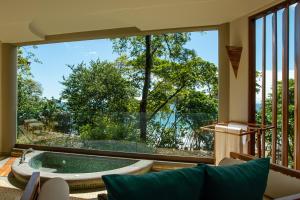 Arenas Del Mar Beachfront And Rainforest Resort,Manuel Antonio>>Costa Rica,5 star