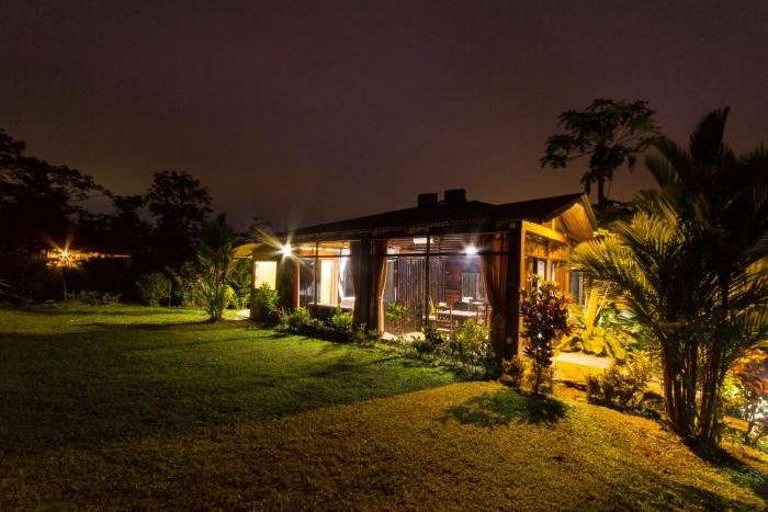 arenal waterfall lodge