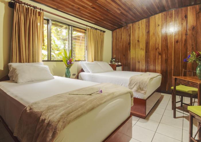 arenal waterfall lodge