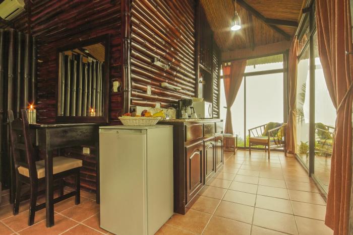 arenal waterfall lodge